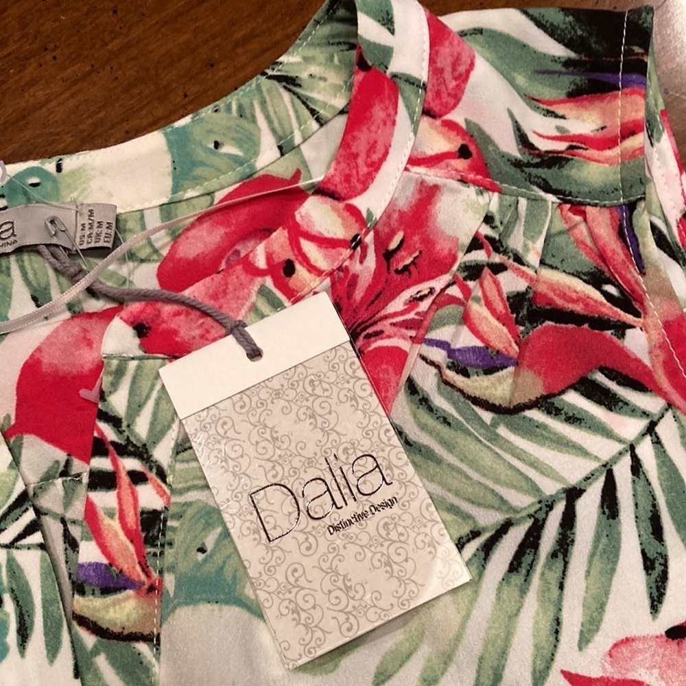 🌸NWT DALIA Sleeveless Tunic Blouse - size womens Medium - Picture 5 of 12